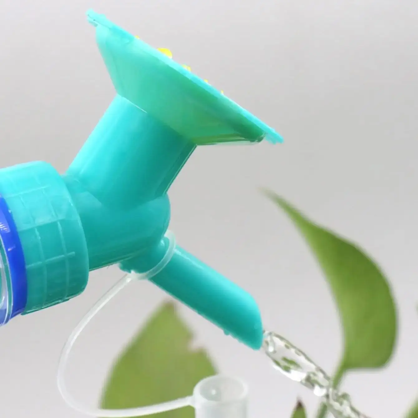 1PC - Two in one plastic water – обзор и цена Gardening Tools Used